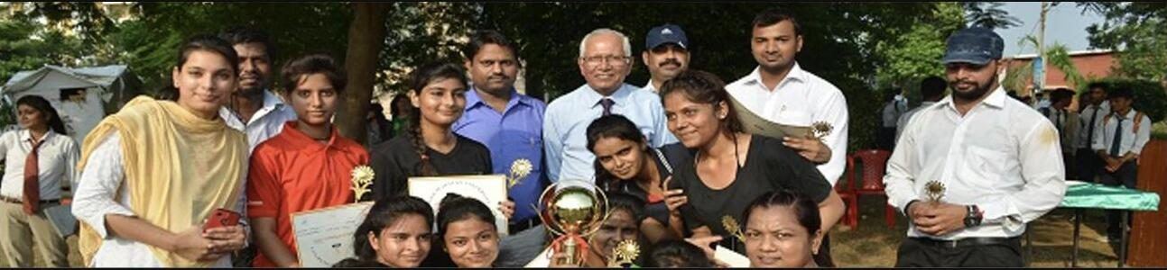 Students and faculty at a Mangalayatan University event